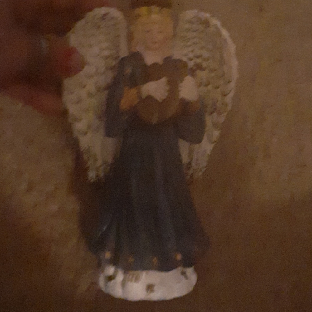 ANGEL FIGURINE